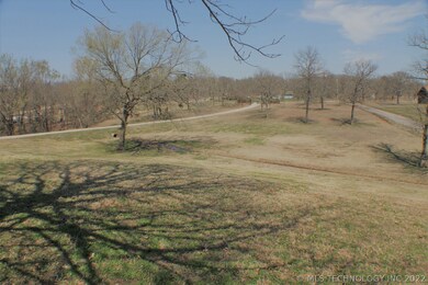 Bring your horses and cattle to enjoy this lush me