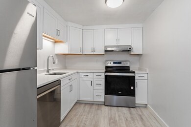 9 Old Colony Ln unit 1, Arlington, MA 02476 - photo 3