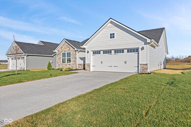 396 Charles Freer Ln, Whiteland, IN 46184 - photo 4