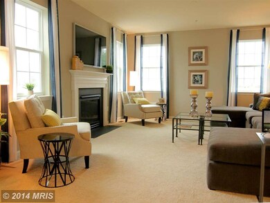 2204 Viola Ln, Gambrills, MD 21054 - photo 5