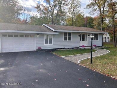 332 Ferris Rd, Schenectady, NY 12304 - photo 2