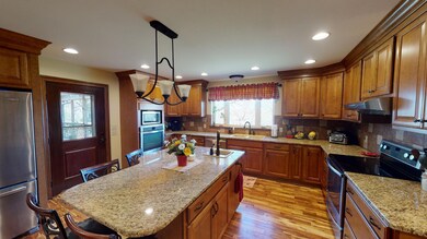 695-Maple-Ridge-Branch-04122021_204434