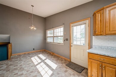 2020 Lauren Dr SW, Cedar Rapids, IA 52404 - photo 6