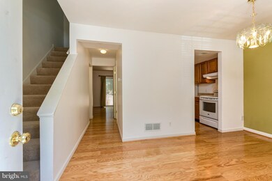 8764 Tamar Dr, Columbia, MD 21045 - photo 3