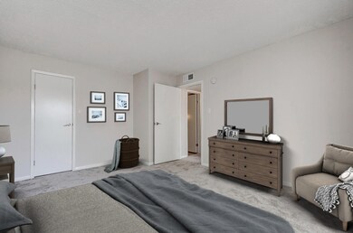 10110 Forum West Dr unit 128, Houston, TX 77036 - photo 2