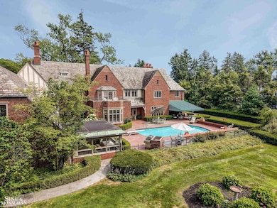 257 Ridge Rd, Grosse Pointe Farms, MI 48236 - photo 6