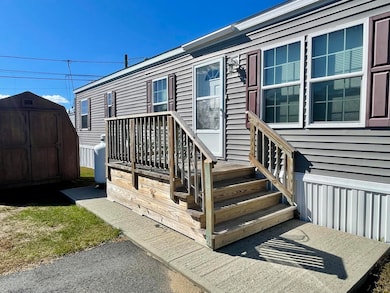 54 Linnell Cir, Brunswick, ME 04011 - photo 2