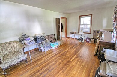 IMG_8587_8_9_easyHDR-interior2