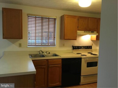 9276 Pirates Cove, Columbia, MD 21046 - photo 5