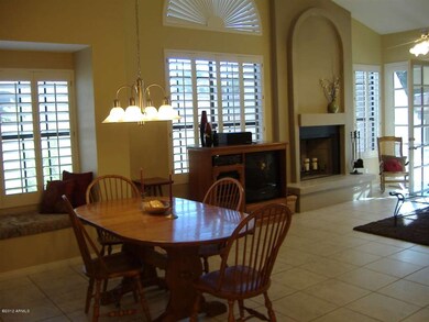 DINING AREA OPEN TO FAMILY RM