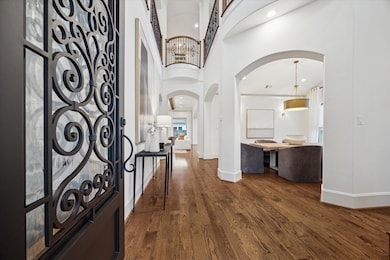 5314 Patrick Henry St, Bellaire, TX 77401 - photo 2