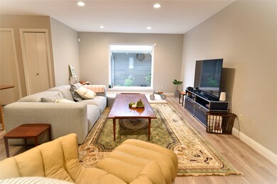 727 Bunker Hill Rd unit 98, Houston, TX 77024 - photo 5