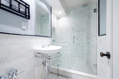 310 E 49th St unit 6F, New York, NY 10017 - photo 4