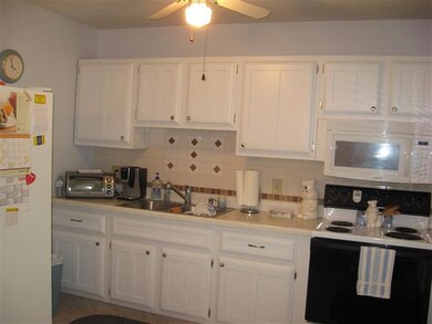 1927 W 68th St, Davenport, IA 52806 - photo 2