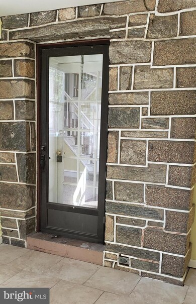 113 Hampden Rd, Upper Darby, PA 19082 - photo 4