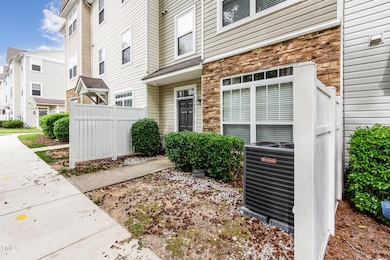 1220 Canyon Rock Ct unit 107, Raleigh, NC 27610 - photo 5