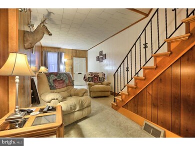 1310 Mulberry St, Reading, PA 19604 - photo 3