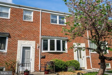 922 Circle Dr, Halethorpe, MD 21227 - photo 3