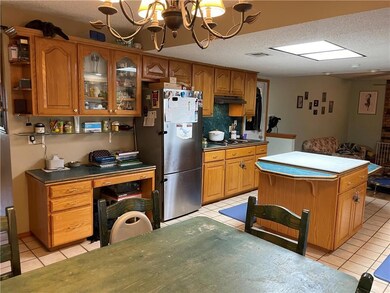 2402 Libra St, Shawnee, OK 74804 - photo 6