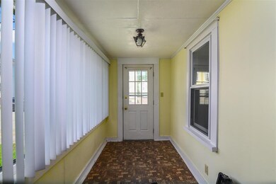 194 Madison St, Portsmouth, NH 03801 - photo 6