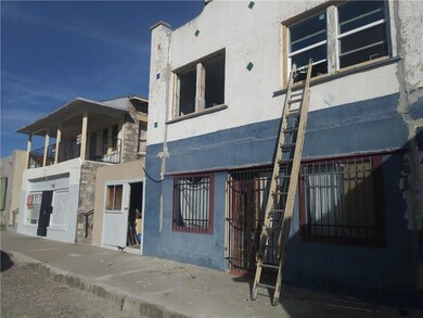 2208 N Copia St unit 4, El Paso, TX 79930 - photo 3