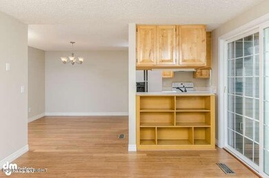 3284 Montpelier Ct Anchorage-small-001-D