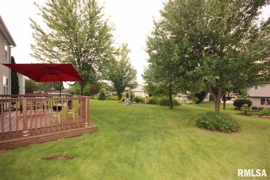 5317 N Castleberry Dr, Peoria, IL 61615 - photo 6