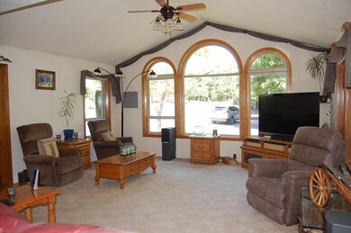04 Living Room