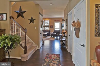 26170 Lands End Dr, Chantilly, VA 20152 - photo 2