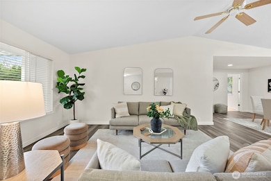 1117 17th St SW, Puyallup, WA 98371 - photo 6