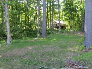 Lake  Front  Cottage