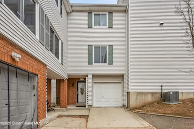 512 Ilyssa Way, Staten Island, NY 10312 - photo 2