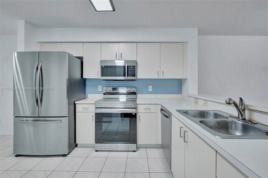 Never-used stainless appliances! Plenty of counter space for the fussiest cook.