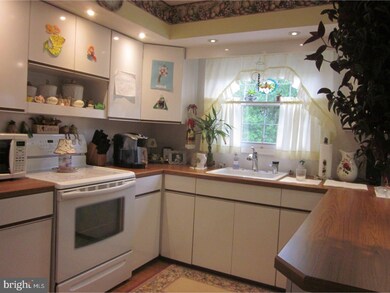 158 Watergate Dr, Feasterville Trevose, PA 19053 - photo 7