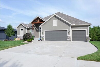 9911 Warwick St, Lenexa, KS 66220 - photo 2