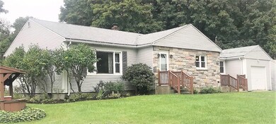 32 Branch Pike, Smithfield, RI 02917 - photo 2