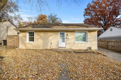307 Davis Ave, Des Moines, IA 50315 - photo 2
