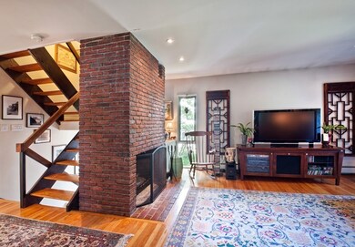 8 Bird Hill Ave, Wellesley Hills, MA 02481 - photo 4