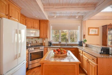 32 Crescent Rd, Mashpee, MA 02649 - photo 5