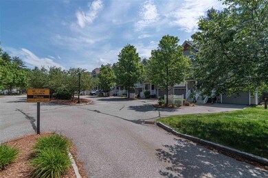 9 Hackett Hill Rd unit 48, Manchester, NH 03102 - photo 4