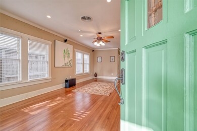 4006 Oak Ridge St, Houston, TX 77009 - photo 5