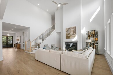 1321 Cheshire Ln, Houston, TX 77018 - photo 5