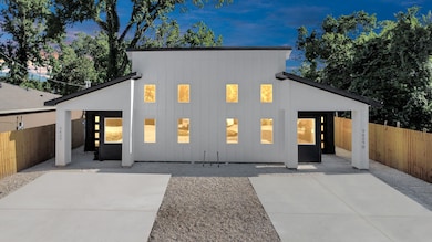 COMFORT AND FUNCTIONALITY WITH A SLEEK CONTEMPORARY STYLE