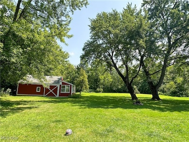 14957 Sperry Rd, Novelty, OH 44072 - photo 2