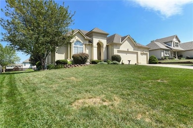 5123 SW Surf Scooter St, Lees Summit, MO 64082 - photo 2