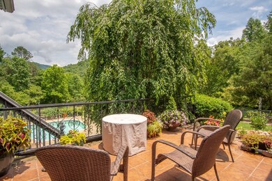 525 Dalton Creek Rd, Franklin, NC 28734 - photo 5