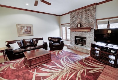 10677 Thorny Ridge Trace, Fishers, IN 46037 - photo 7