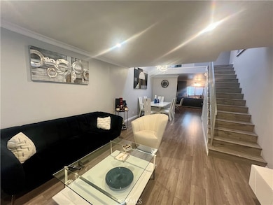 7301 Lennox Ave unit A13, Van Nuys, CA 91405 - photo 3