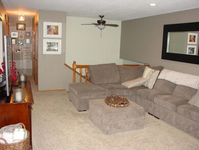 1221 S 23rd St, Grand Forks, ND 58201 - photo 6