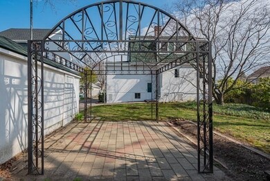 31 Pelican Rd, Quincy, MA 02169 - photo 4